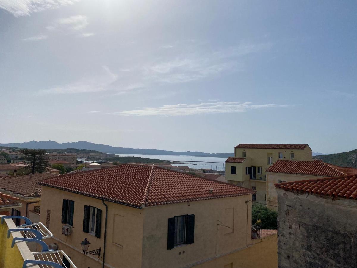 Casa Balilla Apartman La Maddalena  Kültér fotó